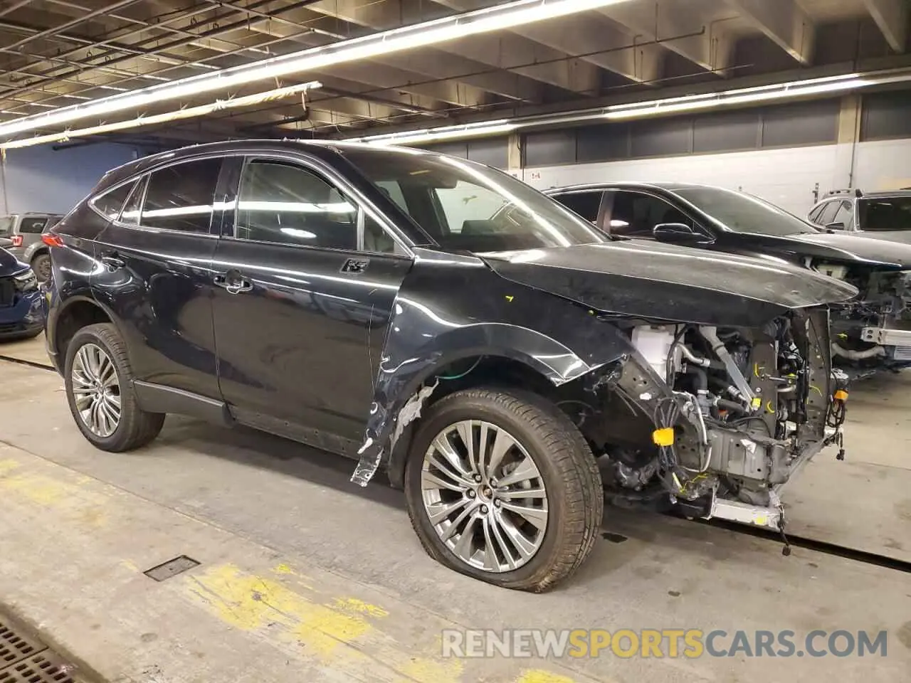 4 Photograph of a damaged car JTEAAAAH8NJ107225 TOYOTA VENZA 2022