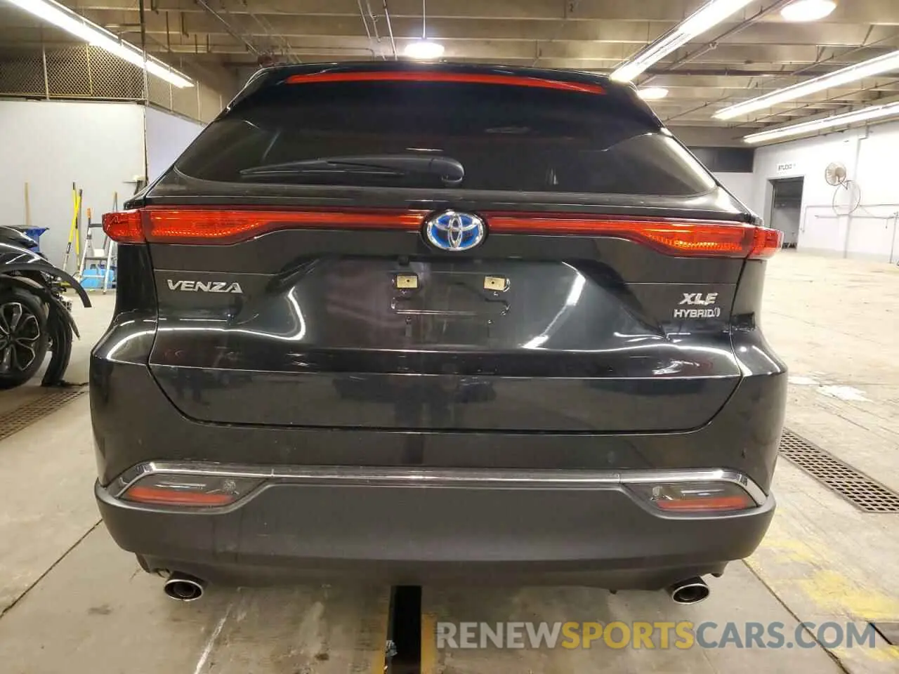 6 Photograph of a damaged car JTEAAAAH8NJ107225 TOYOTA VENZA 2022