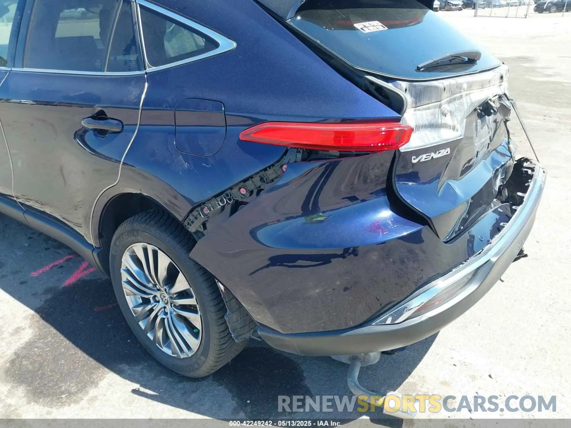 6 Photograph of a damaged car JTEAAAAH9NJ091682 TOYOTA VENZA 2022
