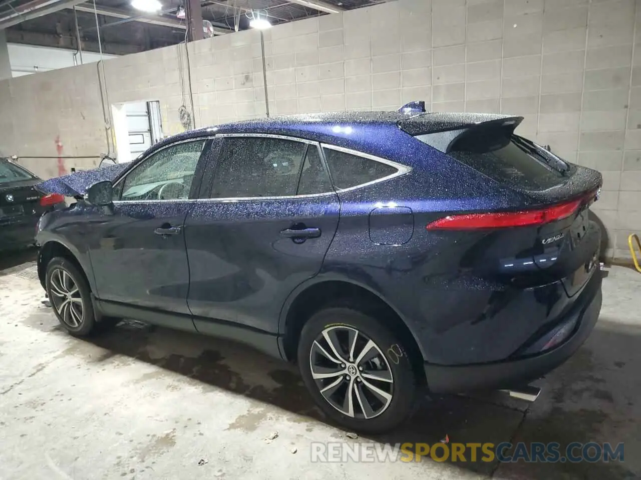 2 Photograph of a damaged car JTEAAAAH9NJ099426 TOYOTA VENZA 2022