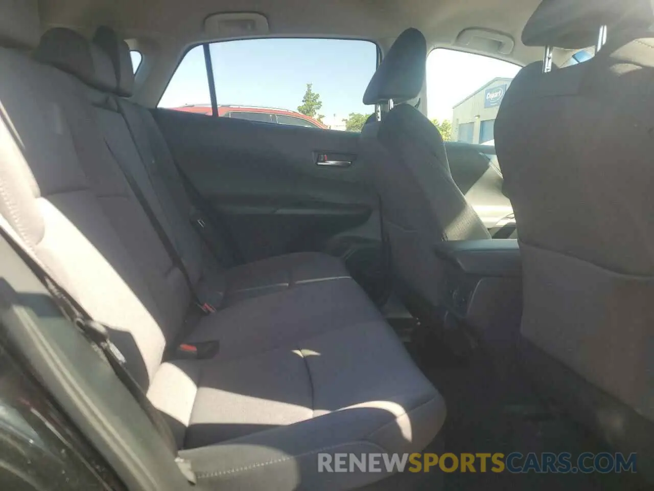 11 Photograph of a damaged car JTEAAAAHXNJ092890 TOYOTA VENZA 2022