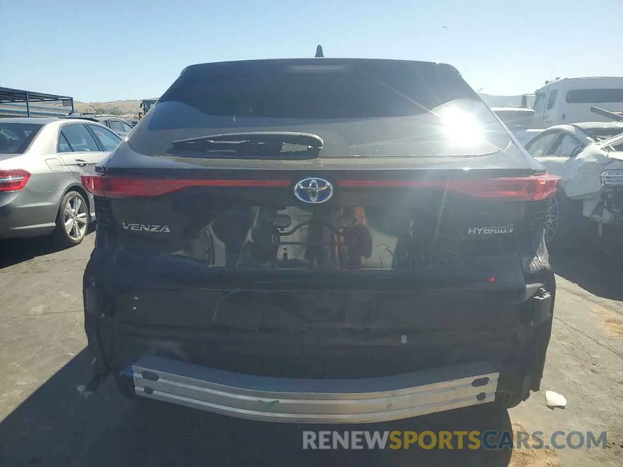 6 Photograph of a damaged car JTEAAAAHXNJ092890 TOYOTA VENZA 2022