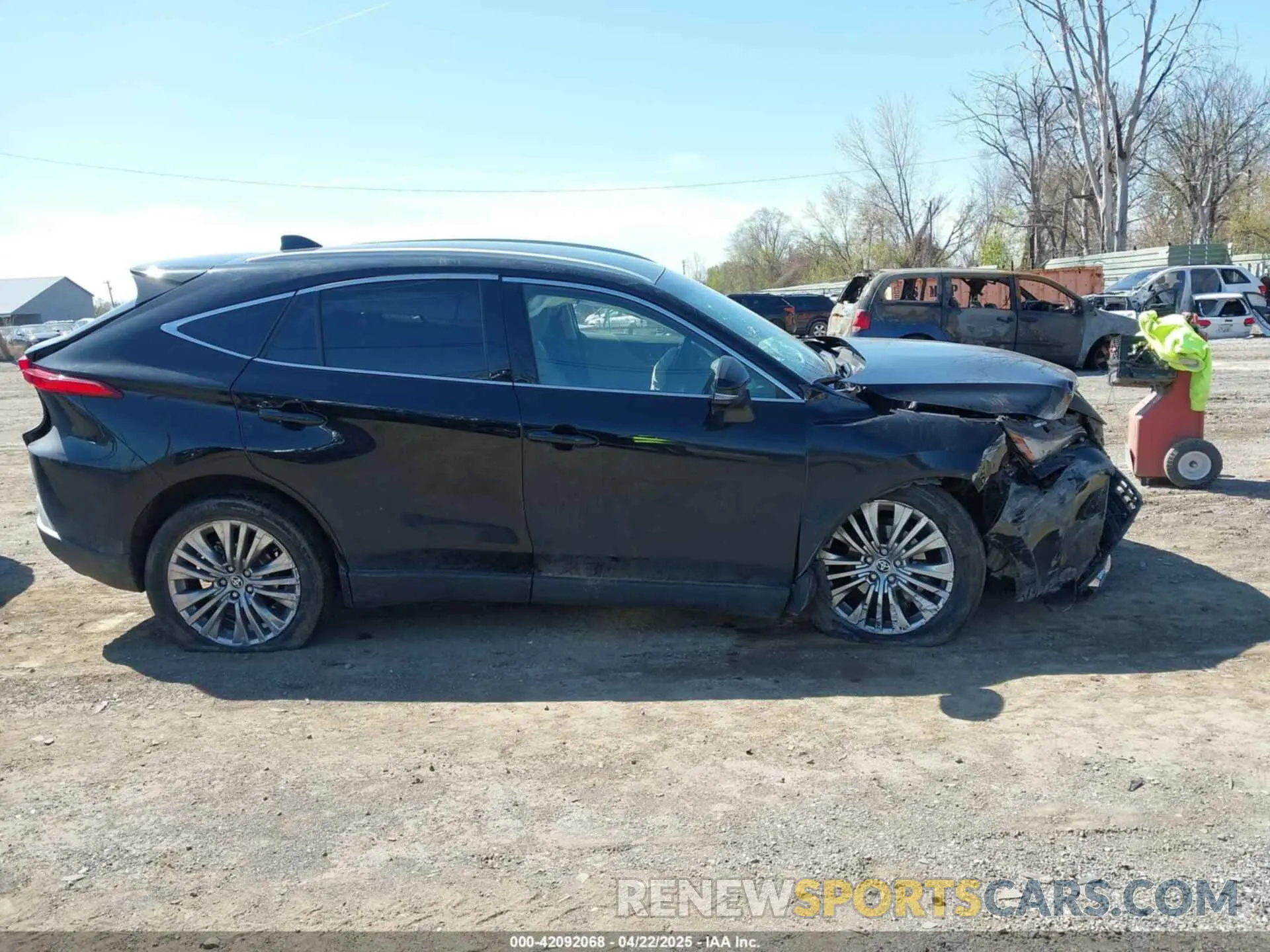 13 Photograph of a damaged car JTEAAAAH0PJ128105 TOYOTA VENZA 2023
