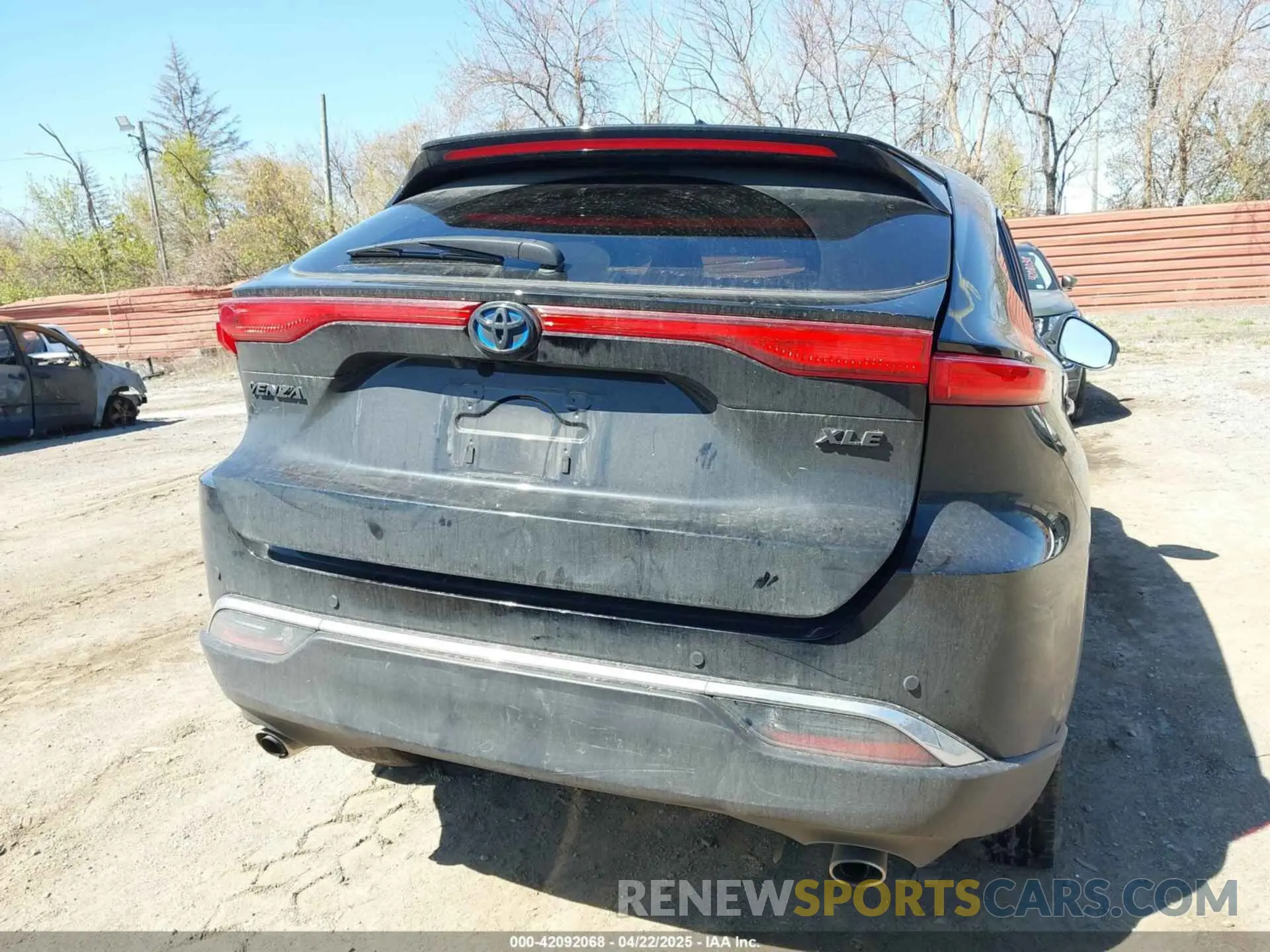 19 Photograph of a damaged car JTEAAAAH0PJ128105 TOYOTA VENZA 2023
