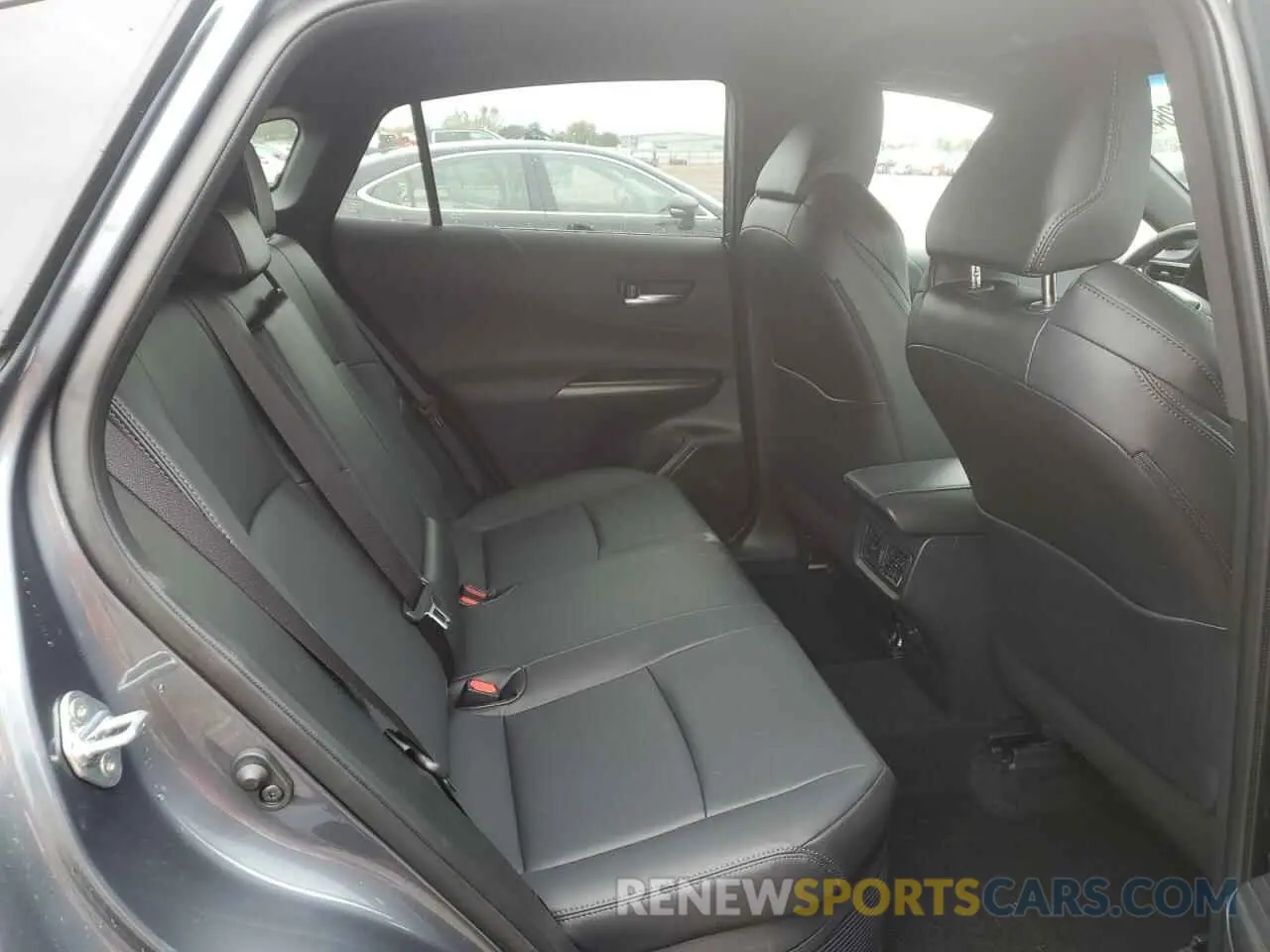 10 Photograph of a damaged car JTEAAAAH0PJ135748 TOYOTA VENZA 2023