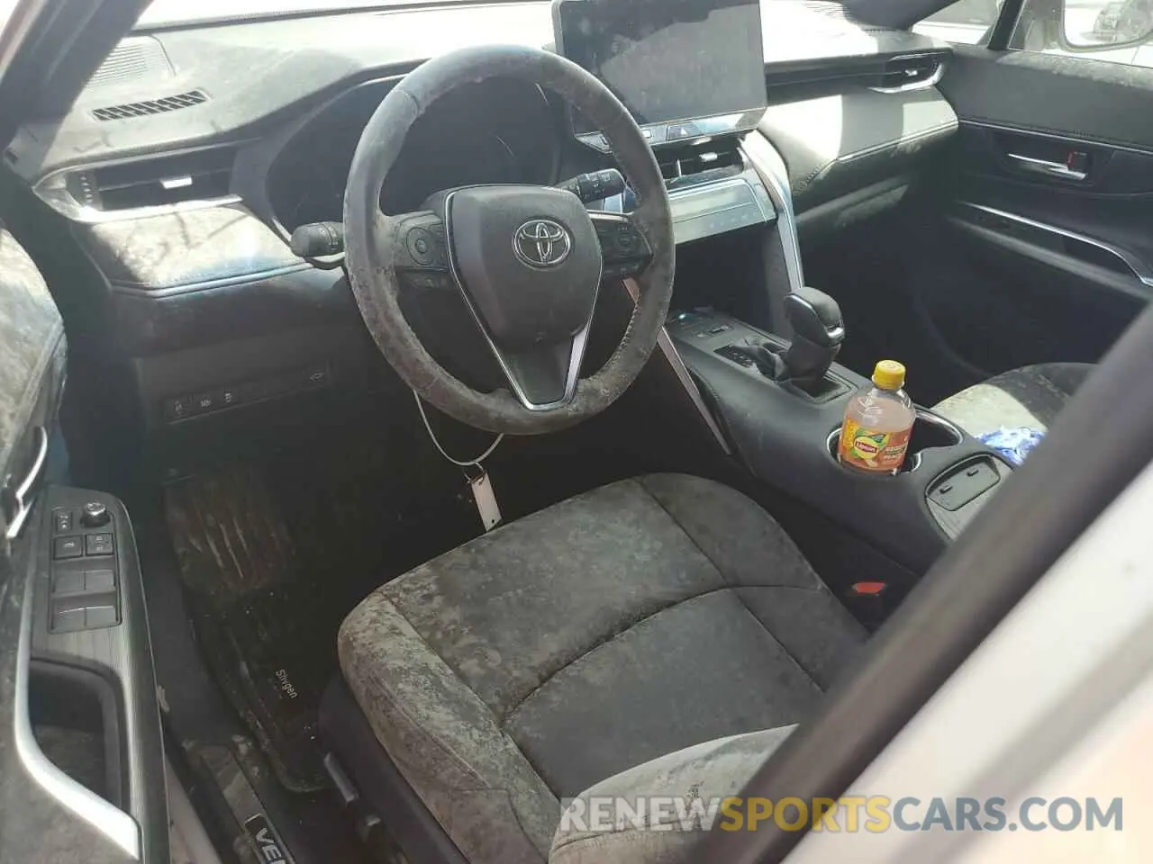 8 Photograph of a damaged car JTEAAAAH1PJ123916 TOYOTA VENZA 2023