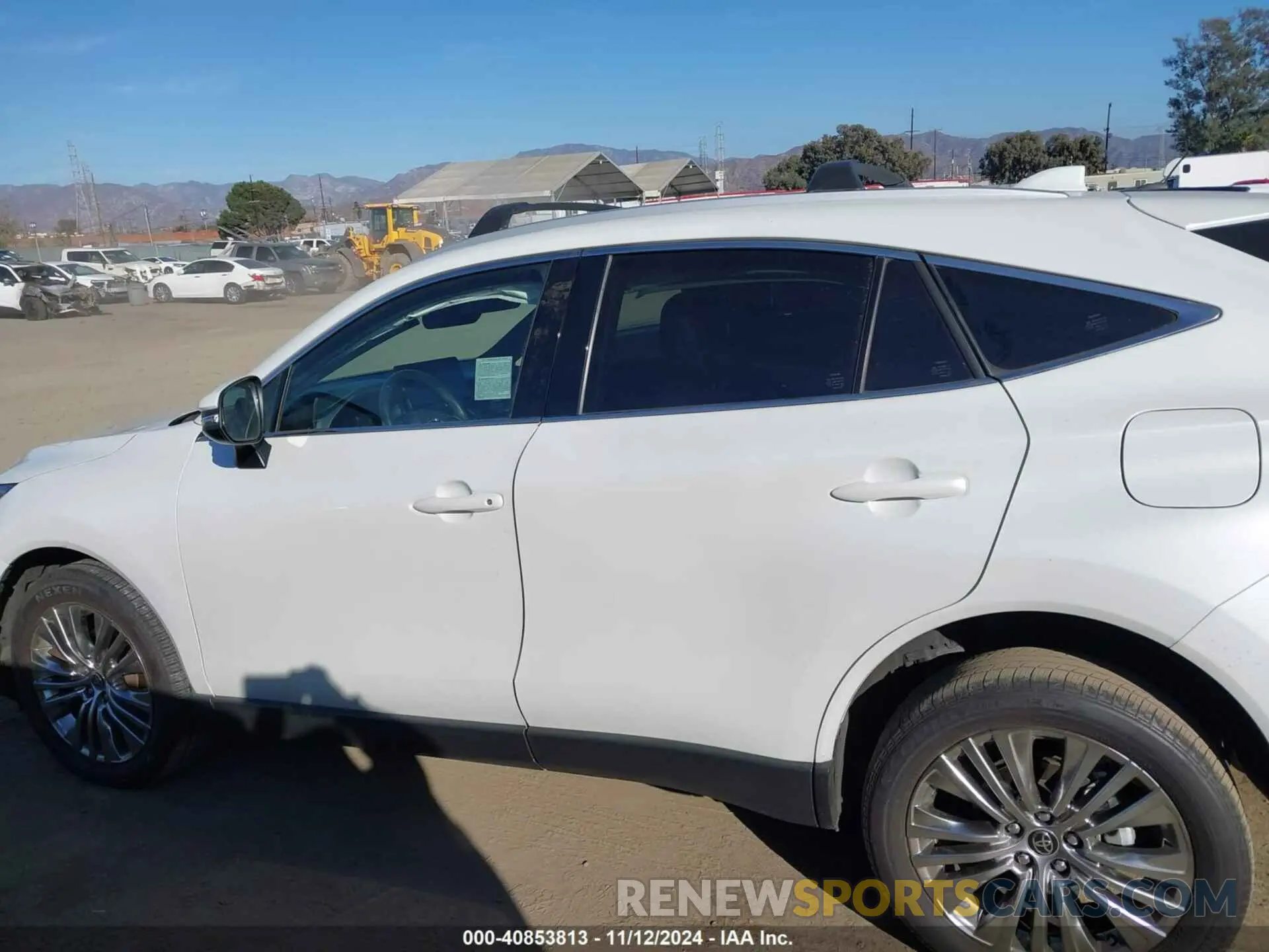 14 Photograph of a damaged car JTEAAAAH1PJ128078 TOYOTA VENZA 2023