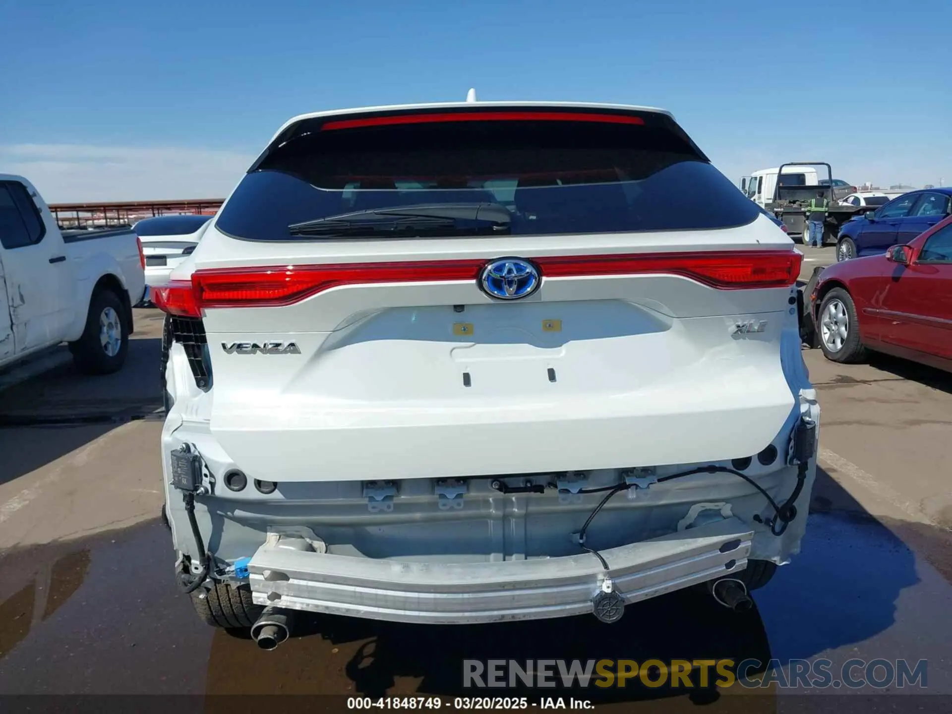 17 Photograph of a damaged car JTEAAAAH1PJ152011 TOYOTA VENZA 2023