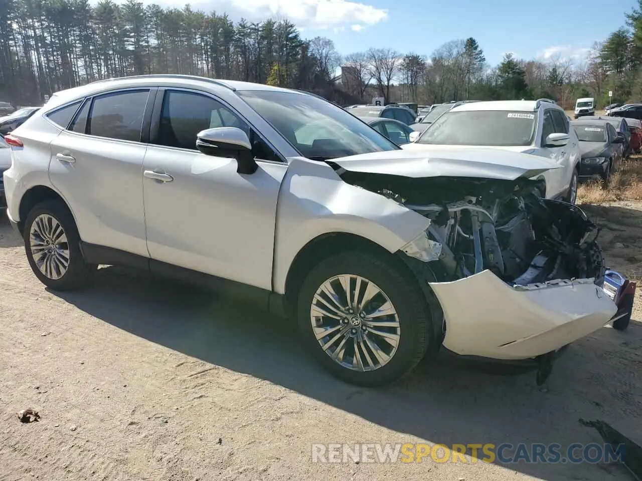 4 Photograph of a damaged car JTEAAAAH5PJ134482 TOYOTA VENZA 2023