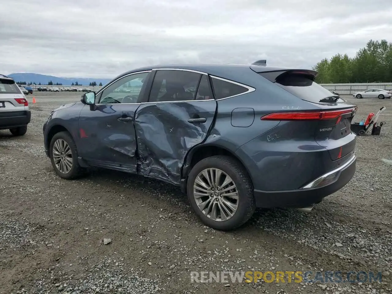 2 Photograph of a damaged car JTEAAAAH5PJ136345 TOYOTA VENZA 2023