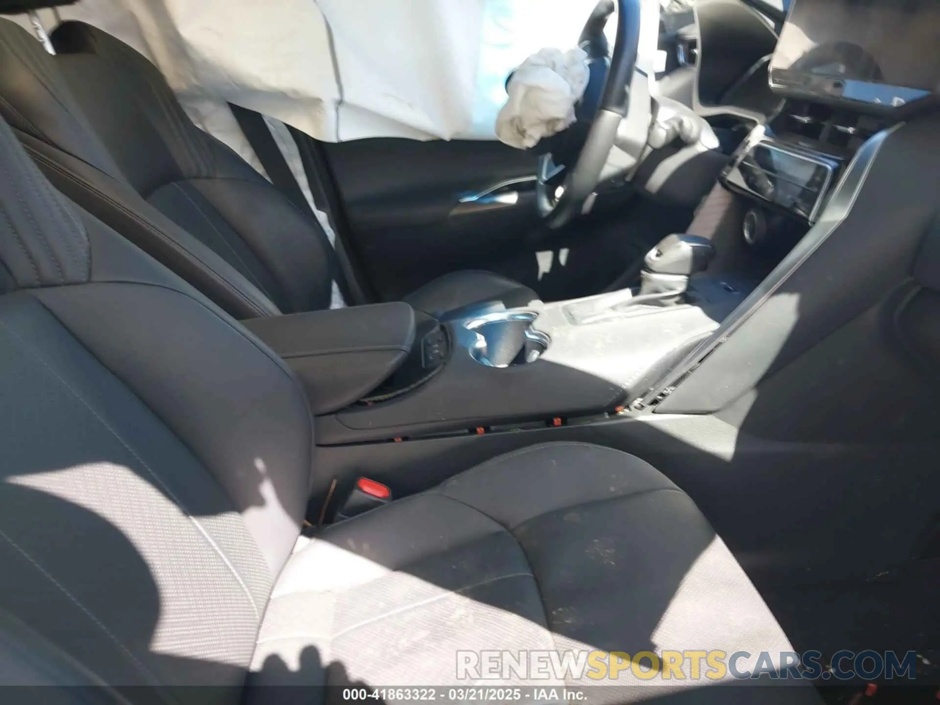 5 Photograph of a damaged car JTEAAAAH5PJ136989 TOYOTA VENZA 2023