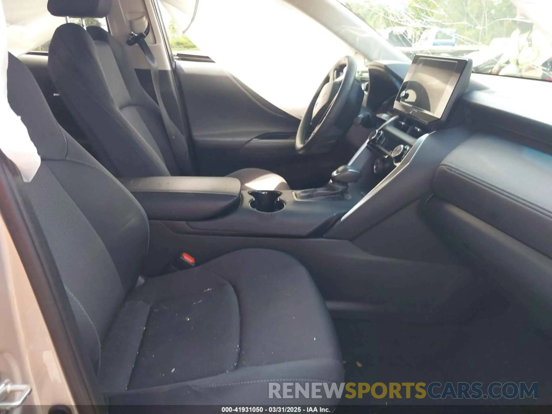 5 Photograph of a damaged car JTEAAAAH5PJ140489 TOYOTA VENZA 2023