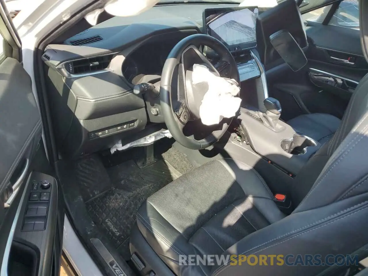 8 Photograph of a damaged car JTEAAAAH8PJ141152 TOYOTA VENZA 2023