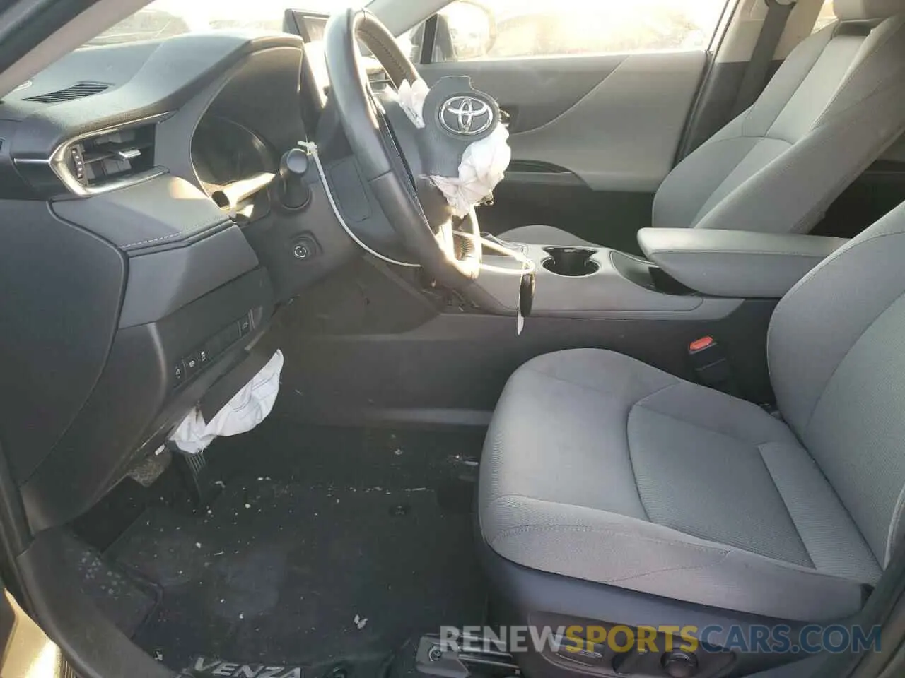 7 Photograph of a damaged car JTEAAAAH9PJ121220 TOYOTA VENZA 2023