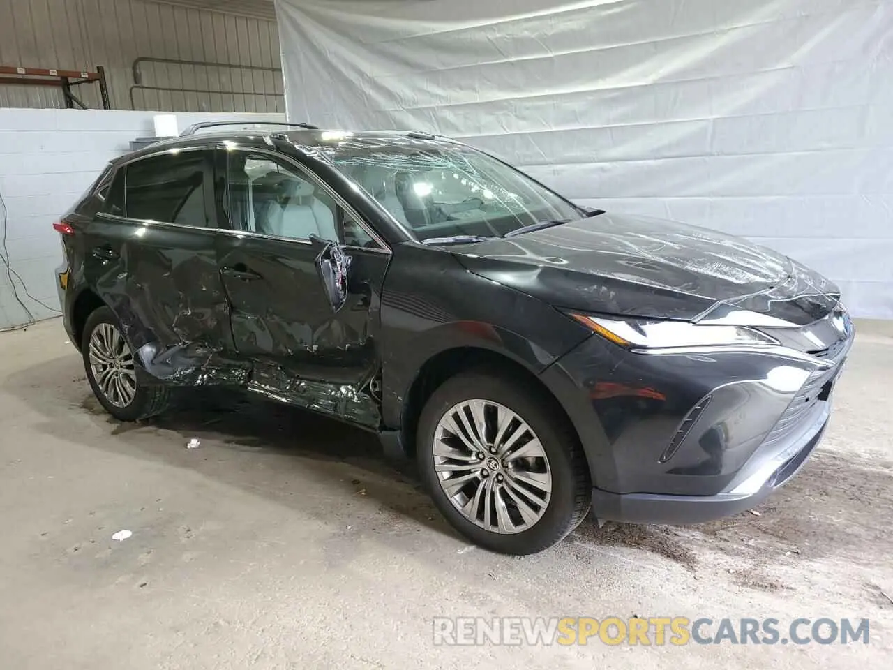 4 Photograph of a damaged car JTEAAAAH9PJ125011 TOYOTA VENZA 2023