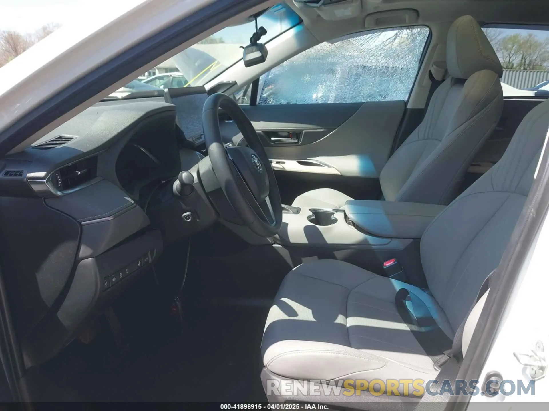 5 Photograph of a damaged car JTEAAAAHXPJ123705 TOYOTA VENZA 2023