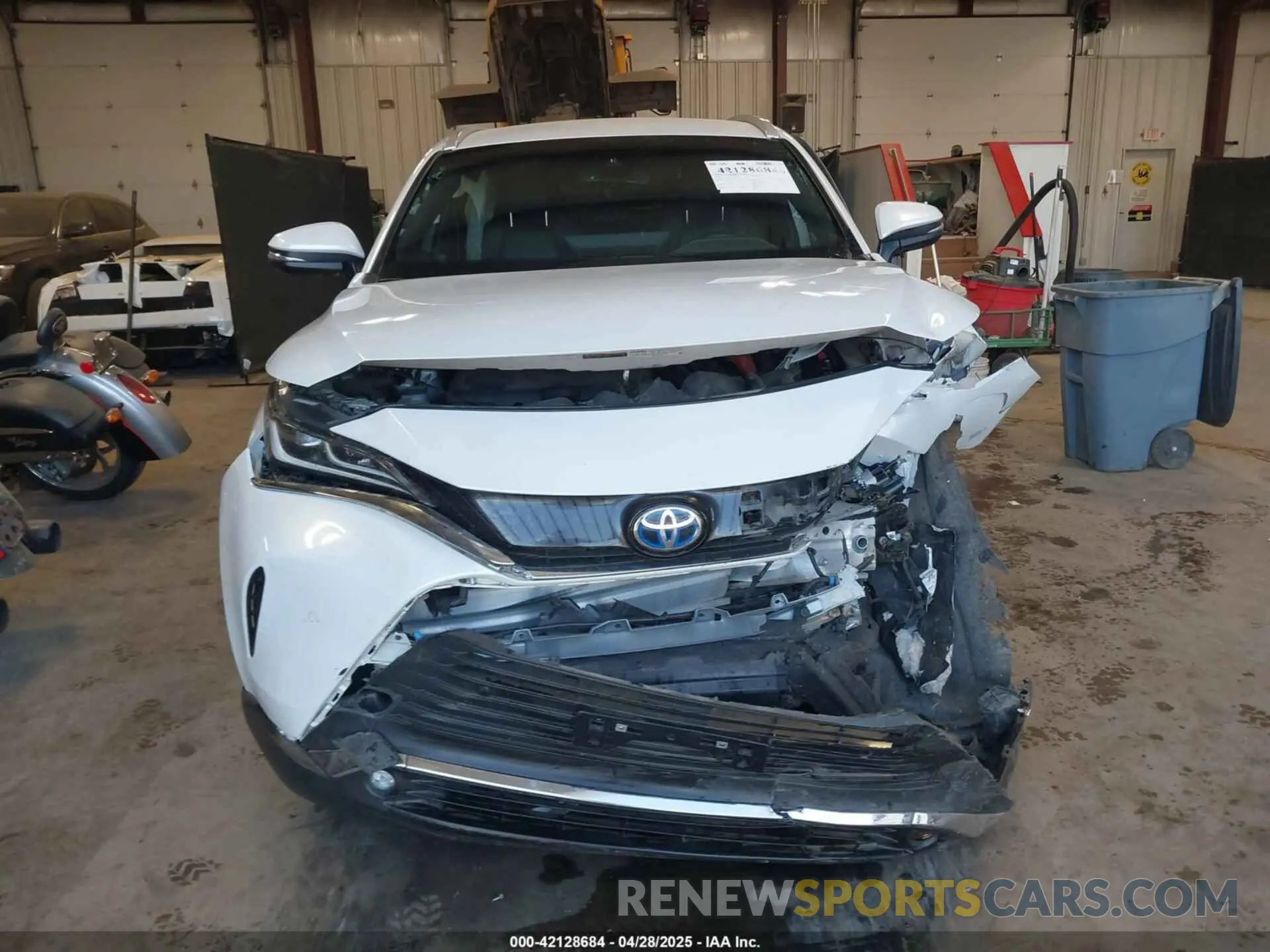 12 Photograph of a damaged car JTEAAAAHXPJ130945 TOYOTA VENZA 2023
