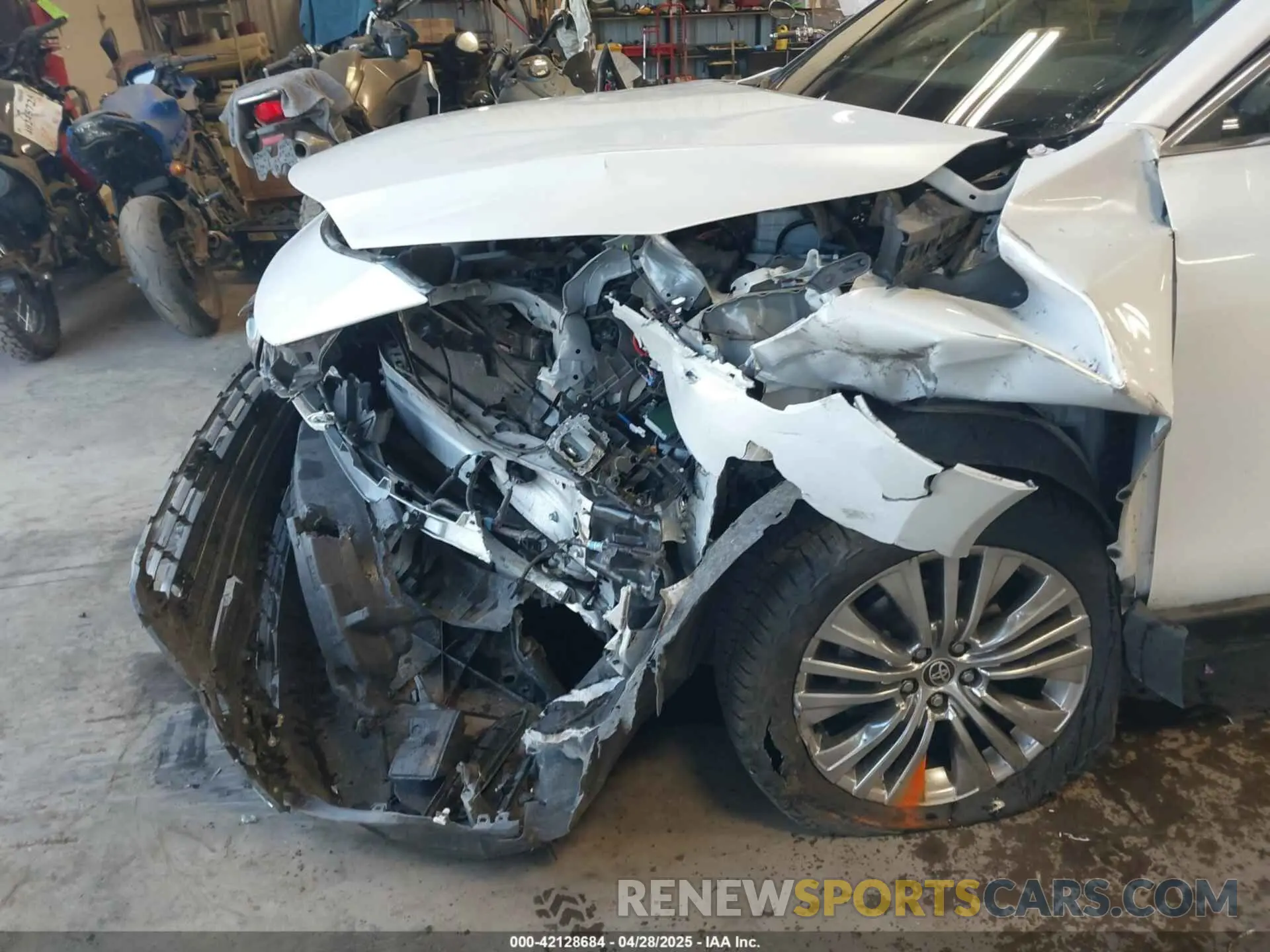 6 Photograph of a damaged car JTEAAAAHXPJ130945 TOYOTA VENZA 2023