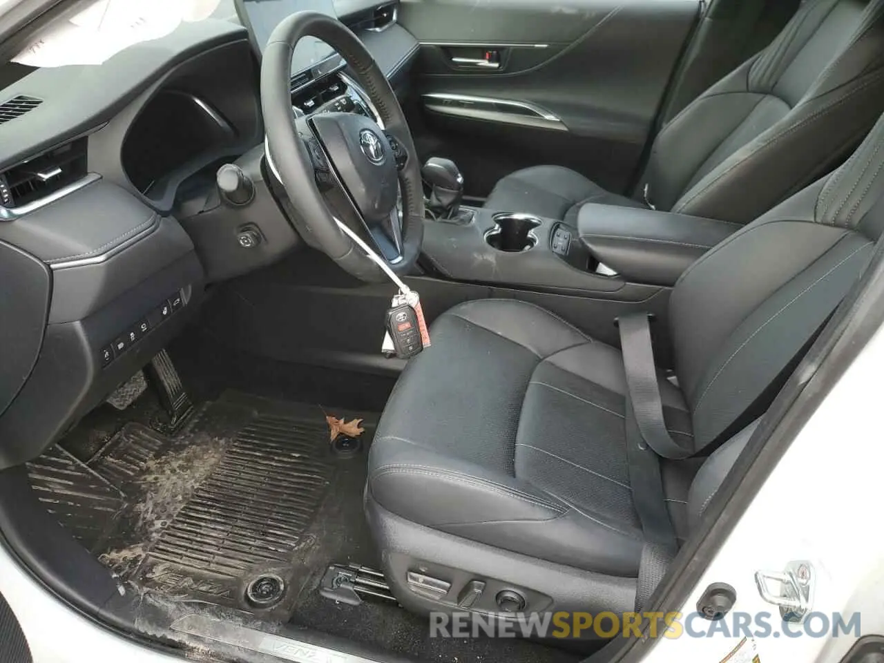7 Photograph of a damaged car JTEAAAAH0RJ155257 TOYOTA VENZA 2024