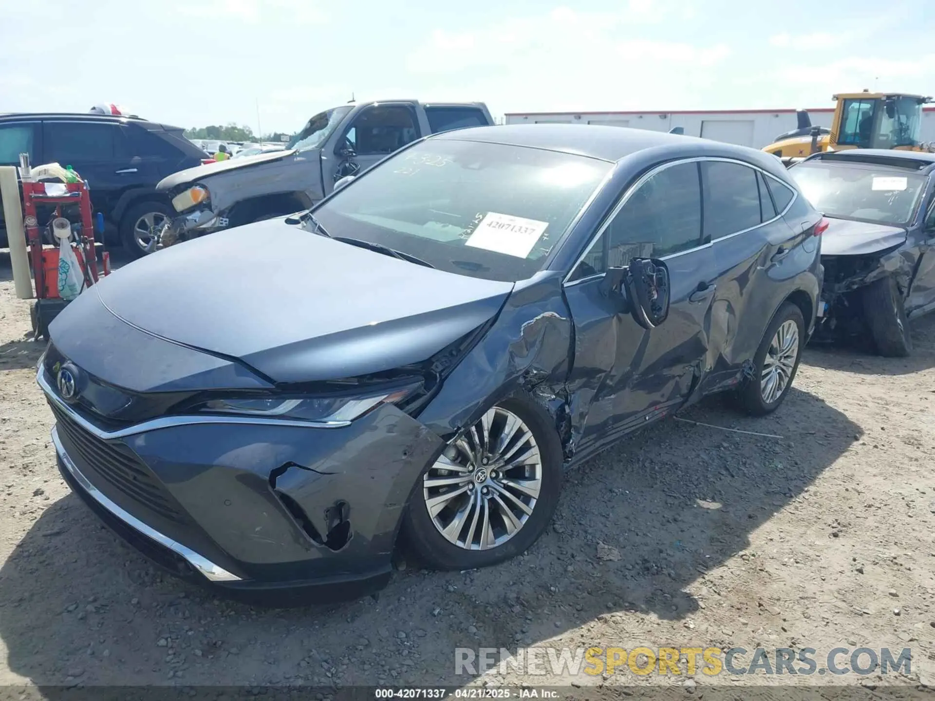 2 Photograph of a damaged car JTEAAAAH0RJ182376 TOYOTA VENZA 2024