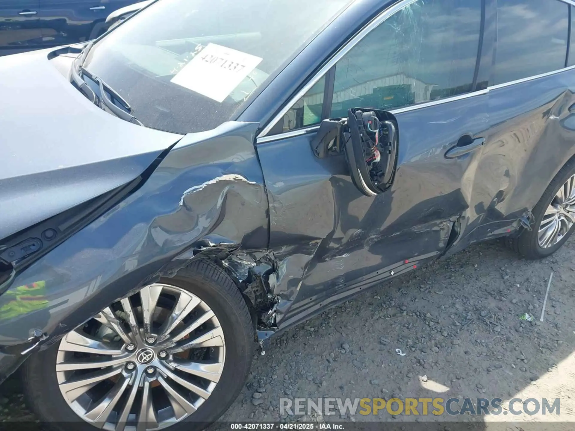 6 Photograph of a damaged car JTEAAAAH0RJ182376 TOYOTA VENZA 2024