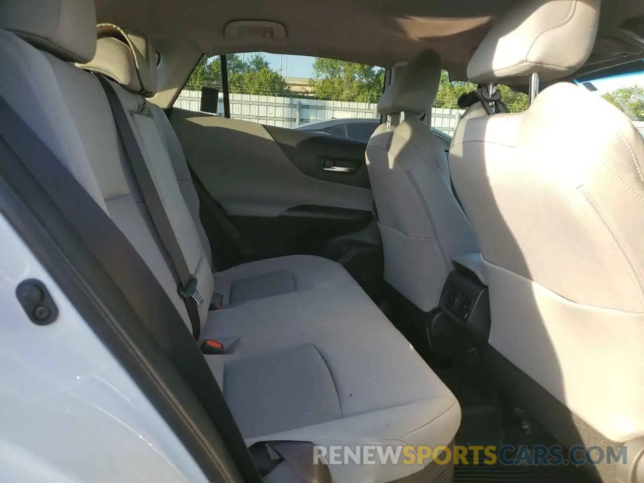 11 Photograph of a damaged car JTEAAAAH0RJ183947 TOYOTA VENZA 2024