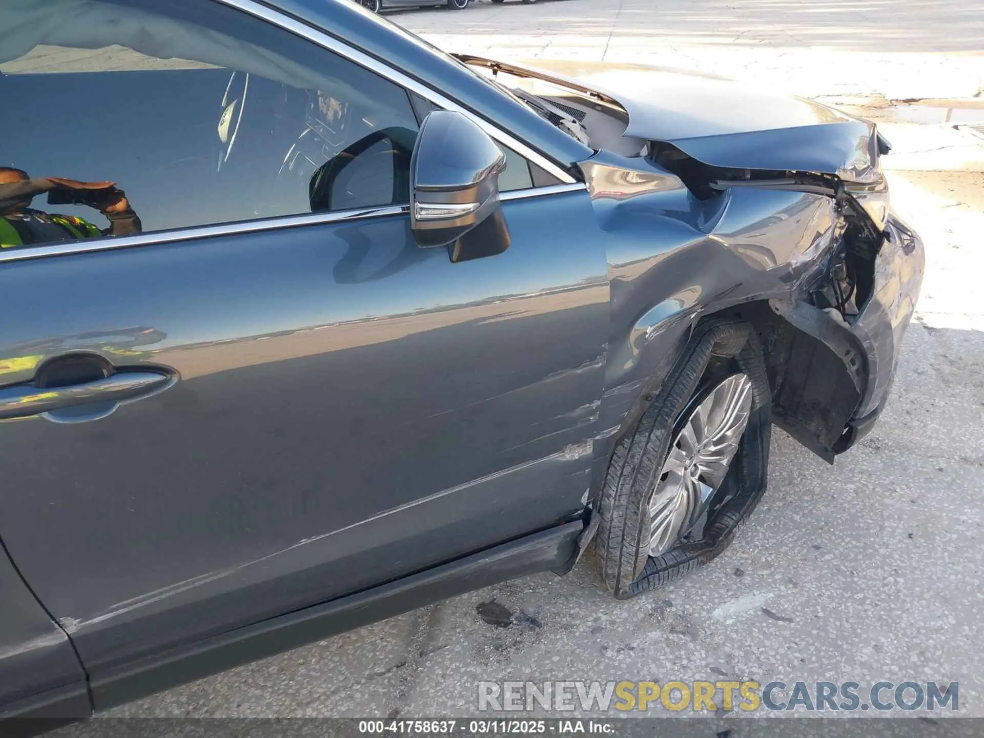 17 Photograph of a damaged car JTEAAAAH1RJ177932 TOYOTA VENZA 2024