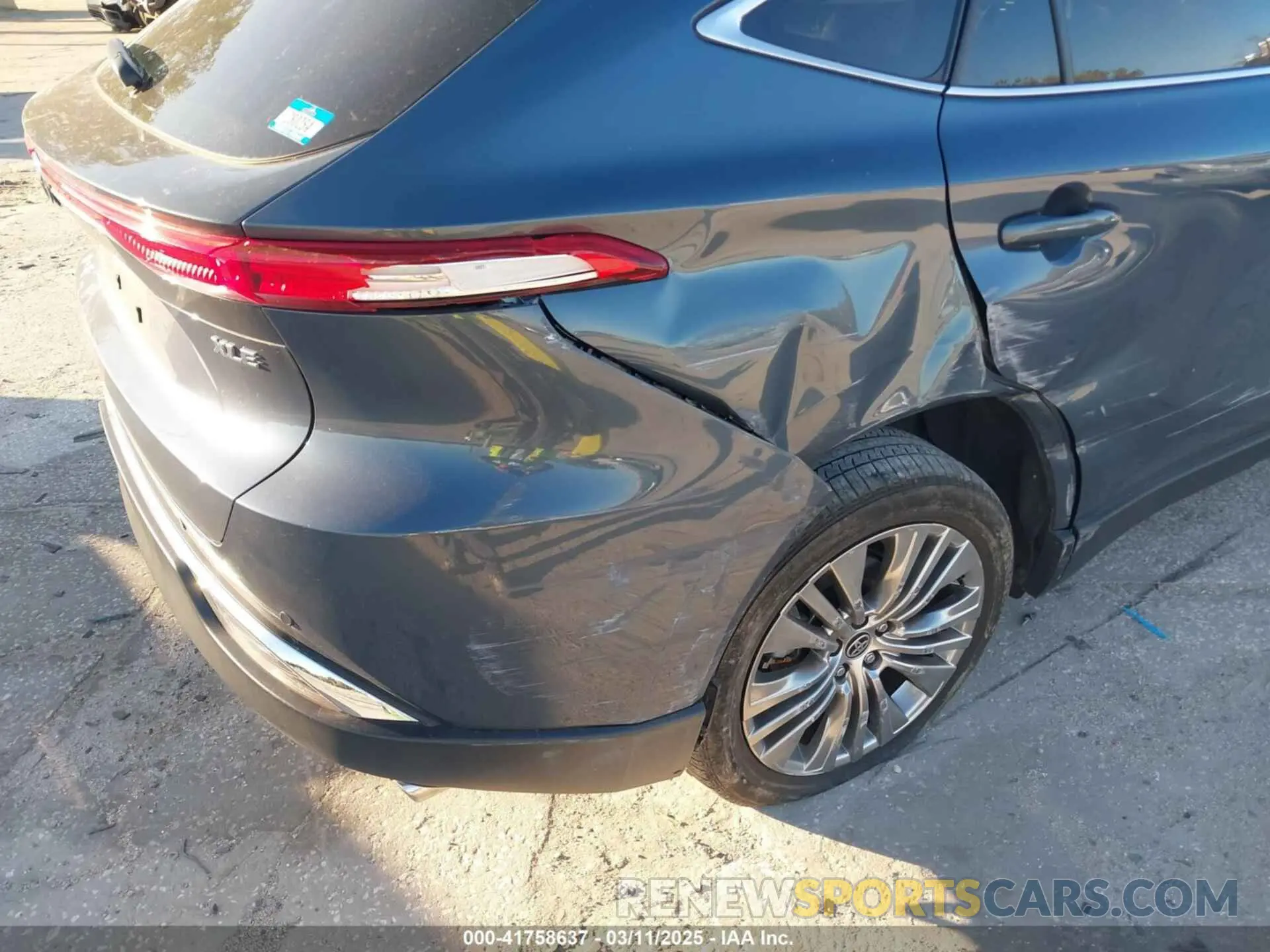 19 Photograph of a damaged car JTEAAAAH1RJ177932 TOYOTA VENZA 2024