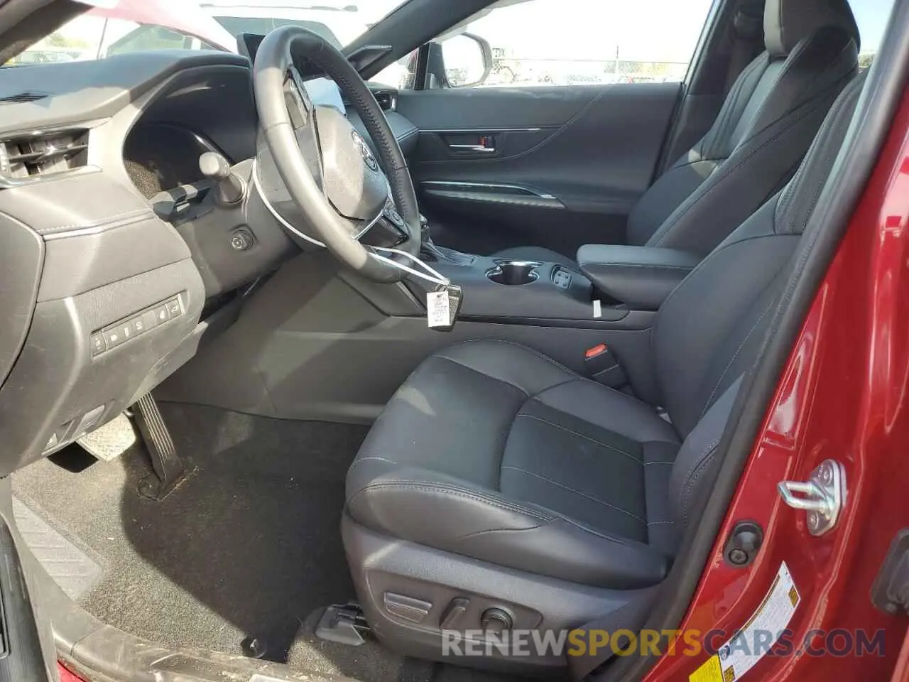 7 Photograph of a damaged car JTEAAAAH1RJ180488 TOYOTA VENZA 2024