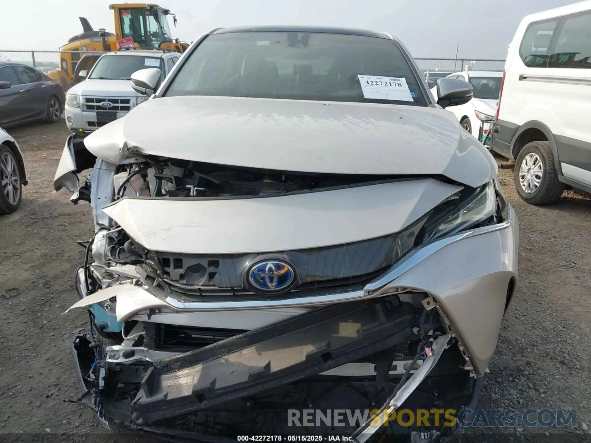 11 Photograph of a damaged car JTEAAAAH2RJ183948 TOYOTA VENZA 2024