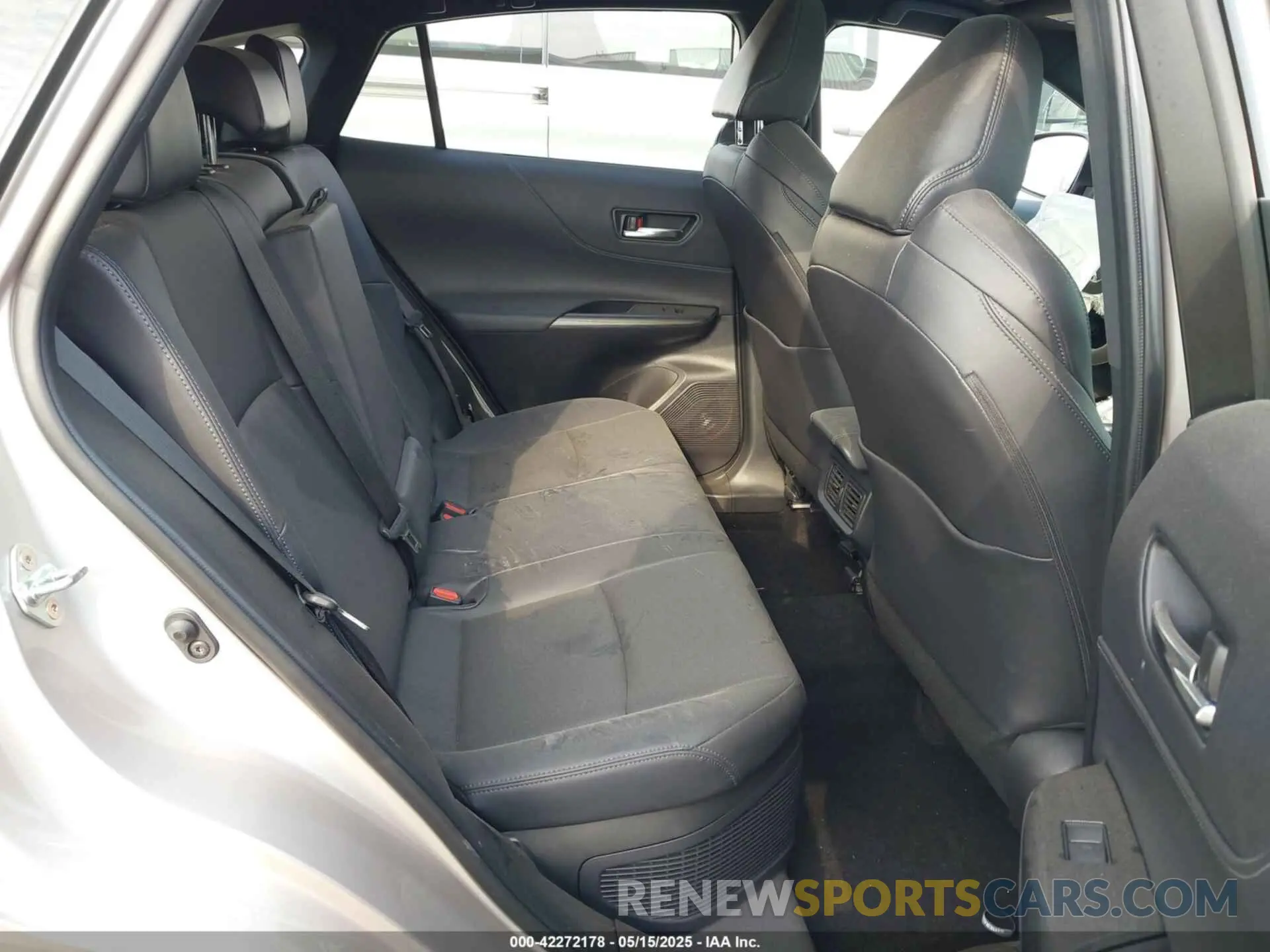 8 Photograph of a damaged car JTEAAAAH2RJ183948 TOYOTA VENZA 2024