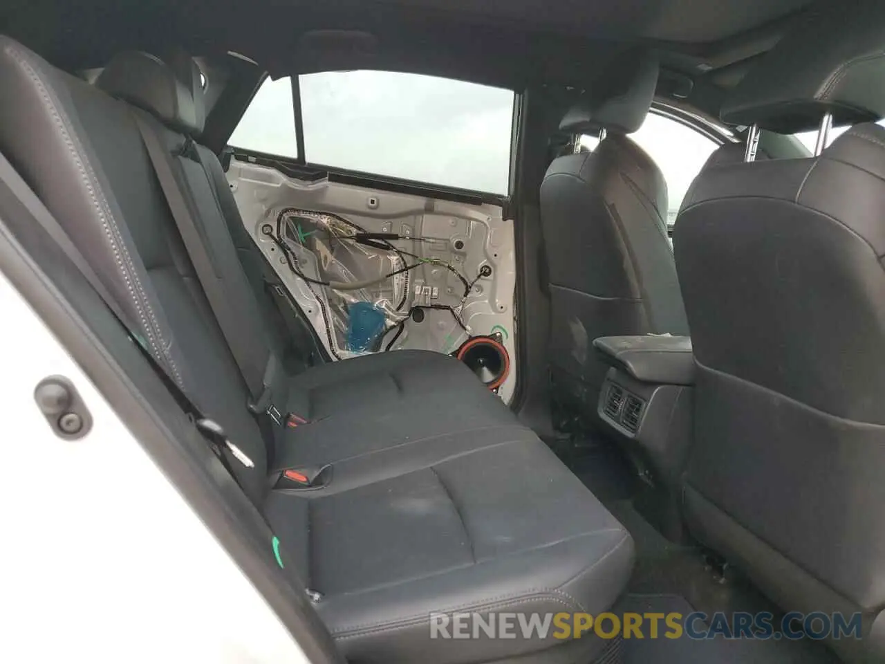 11 Photograph of a damaged car JTEAAAAH3RJ153213 TOYOTA VENZA 2024