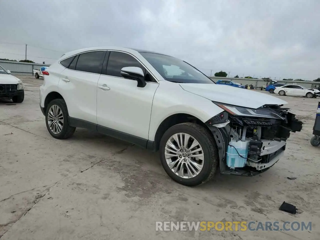4 Photograph of a damaged car JTEAAAAH3RJ153213 TOYOTA VENZA 2024