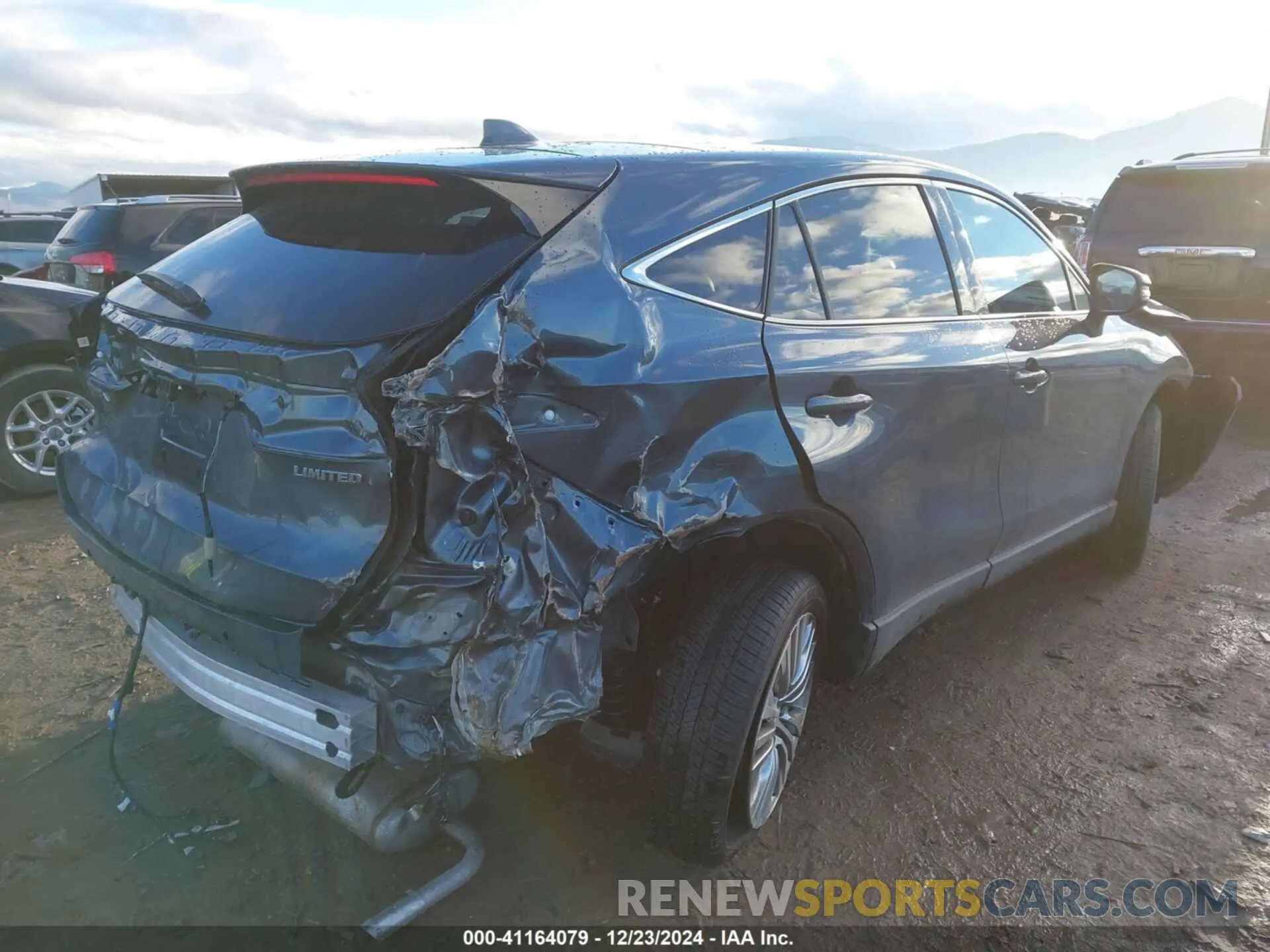 4 Photograph of a damaged car JTEAAAAH3RJ180069 TOYOTA VENZA 2024