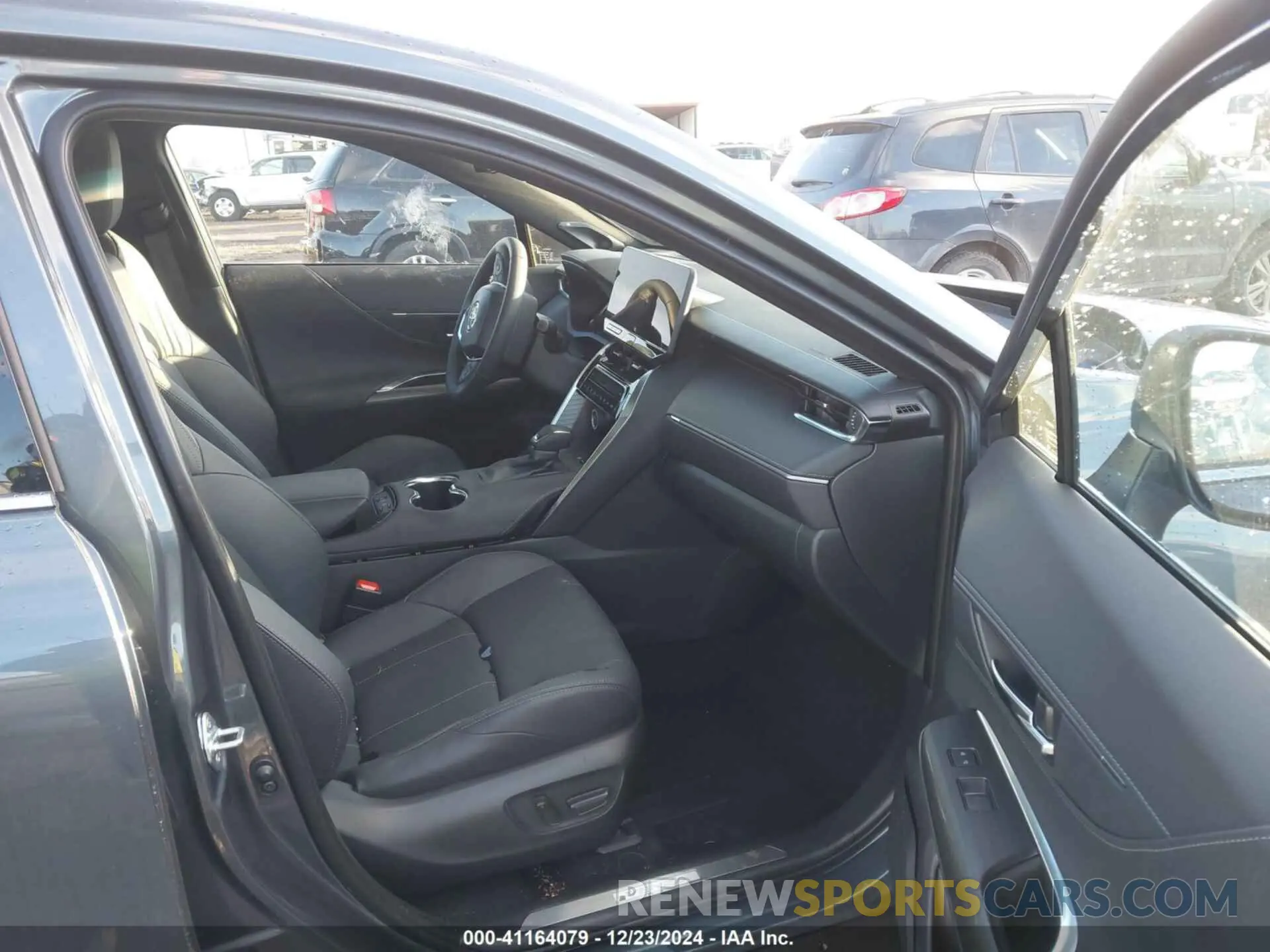 5 Photograph of a damaged car JTEAAAAH3RJ180069 TOYOTA VENZA 2024