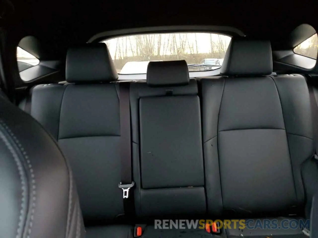10 Photograph of a damaged car JTEAAAAH4RJ176774 TOYOTA VENZA 2024