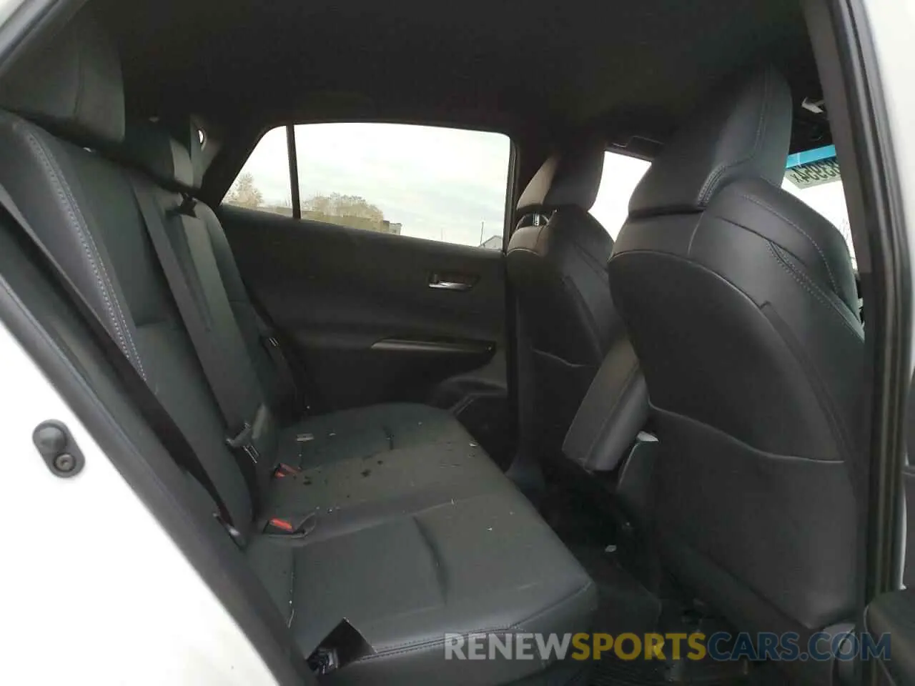 11 Photograph of a damaged car JTEAAAAH4RJ176774 TOYOTA VENZA 2024