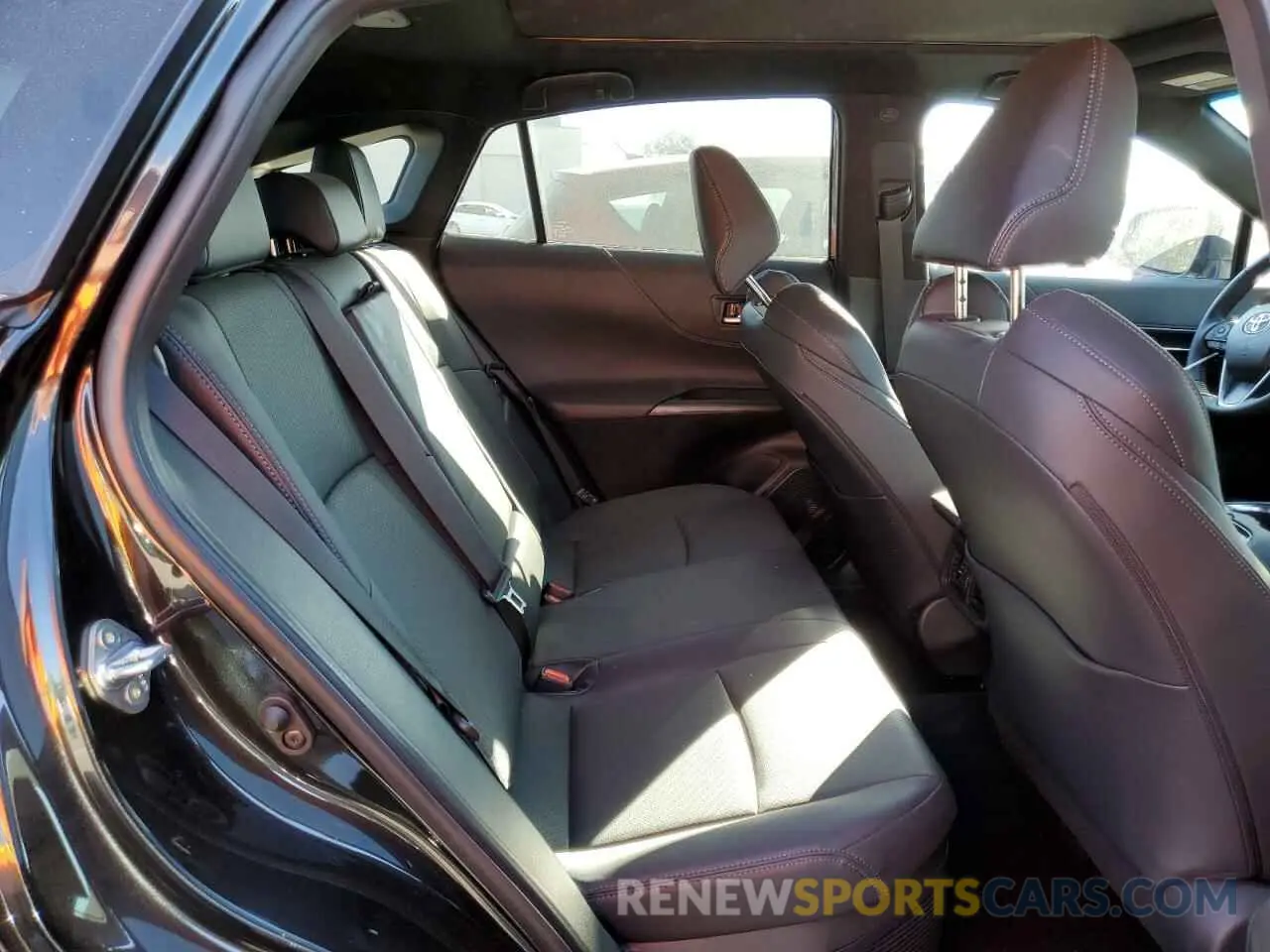 11 Photograph of a damaged car JTEAAAAH5RJ177965 TOYOTA VENZA 2024