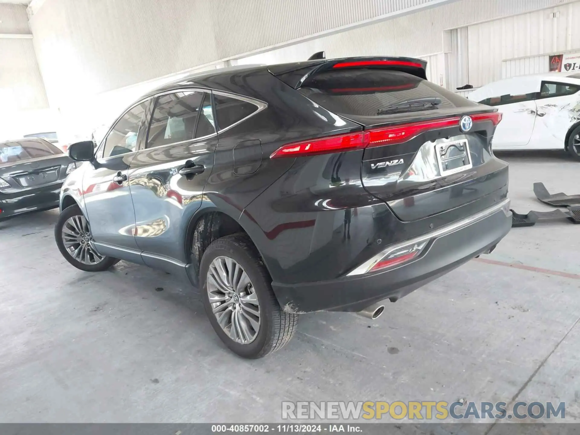 14 Photograph of a damaged car JTEAAAAH5RJ179649 TOYOTA VENZA 2024