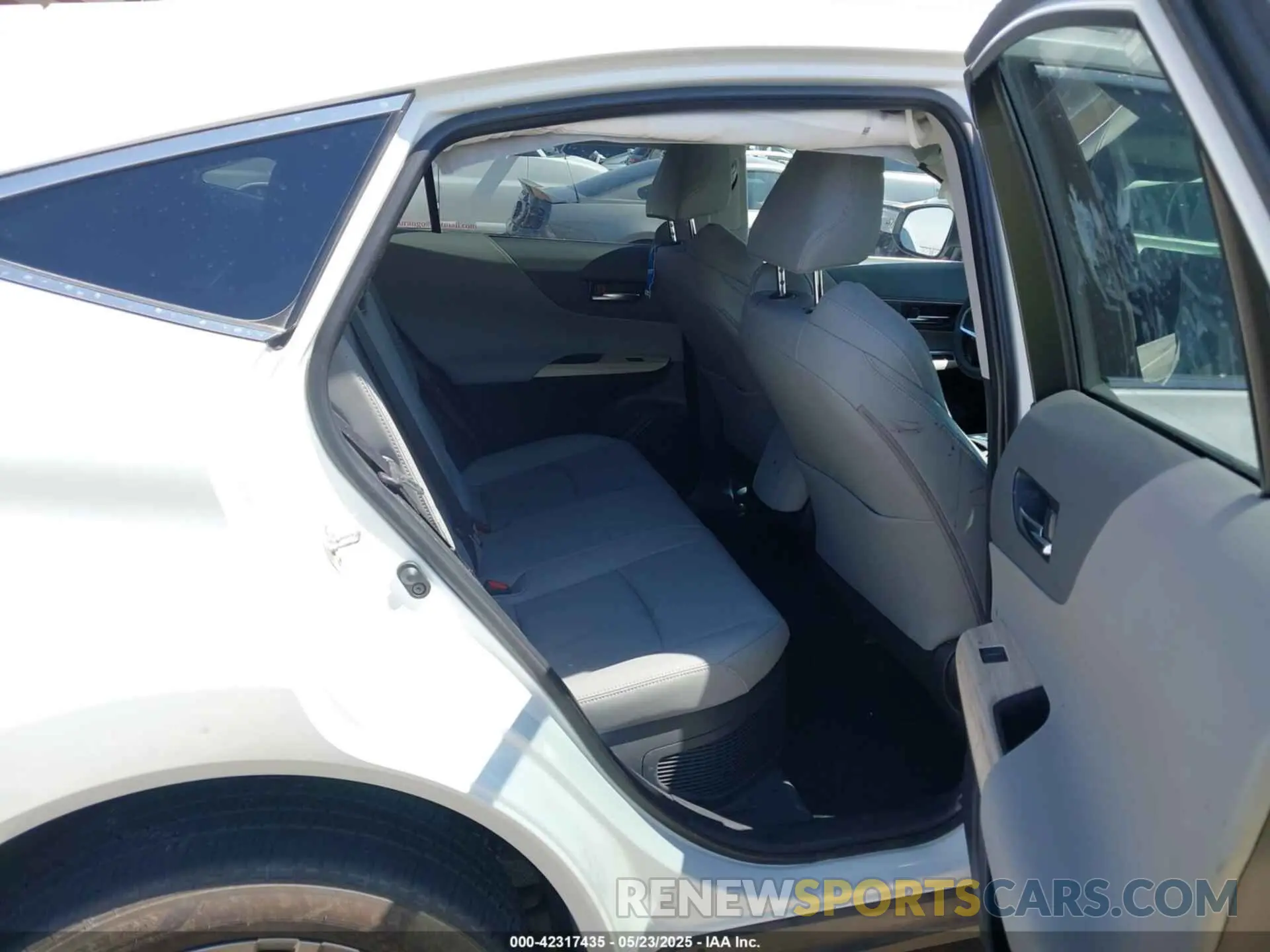 8 Photograph of a damaged car JTEAAAAH5RJ192353 TOYOTA VENZA 2024