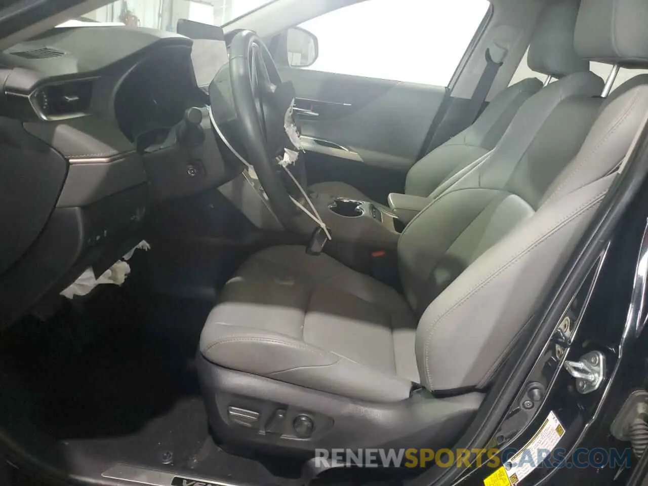 7 Photograph of a damaged car JTEAAAAH6RJ164903 TOYOTA VENZA 2024