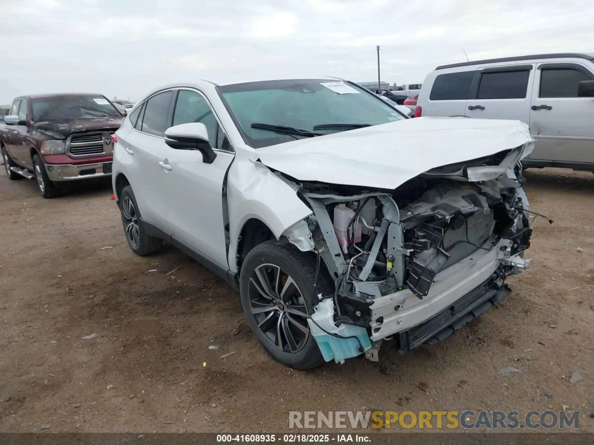 1 Photograph of a damaged car JTEAAAAH6RJ165999 TOYOTA VENZA 2024