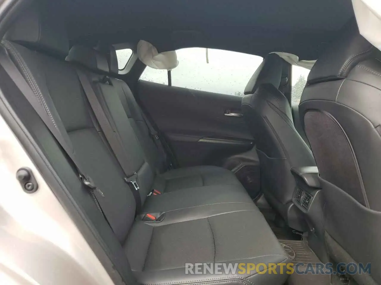 11 Photograph of a damaged car JTEAAAAH7RJ166014 TOYOTA VENZA 2024