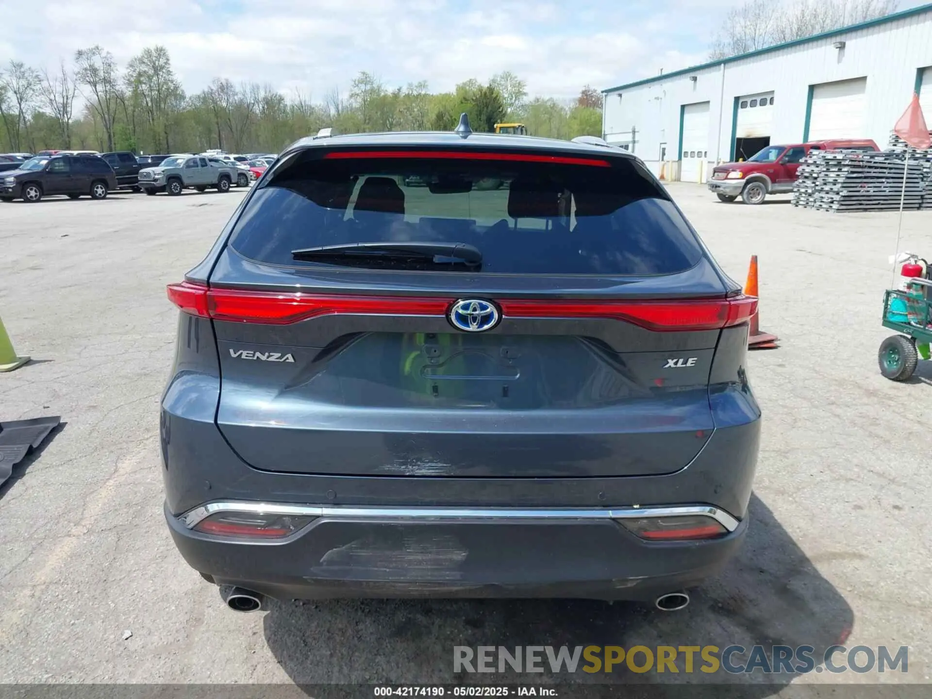 15 Photograph of a damaged car JTEAAAAH7RJ189793 TOYOTA VENZA 2024