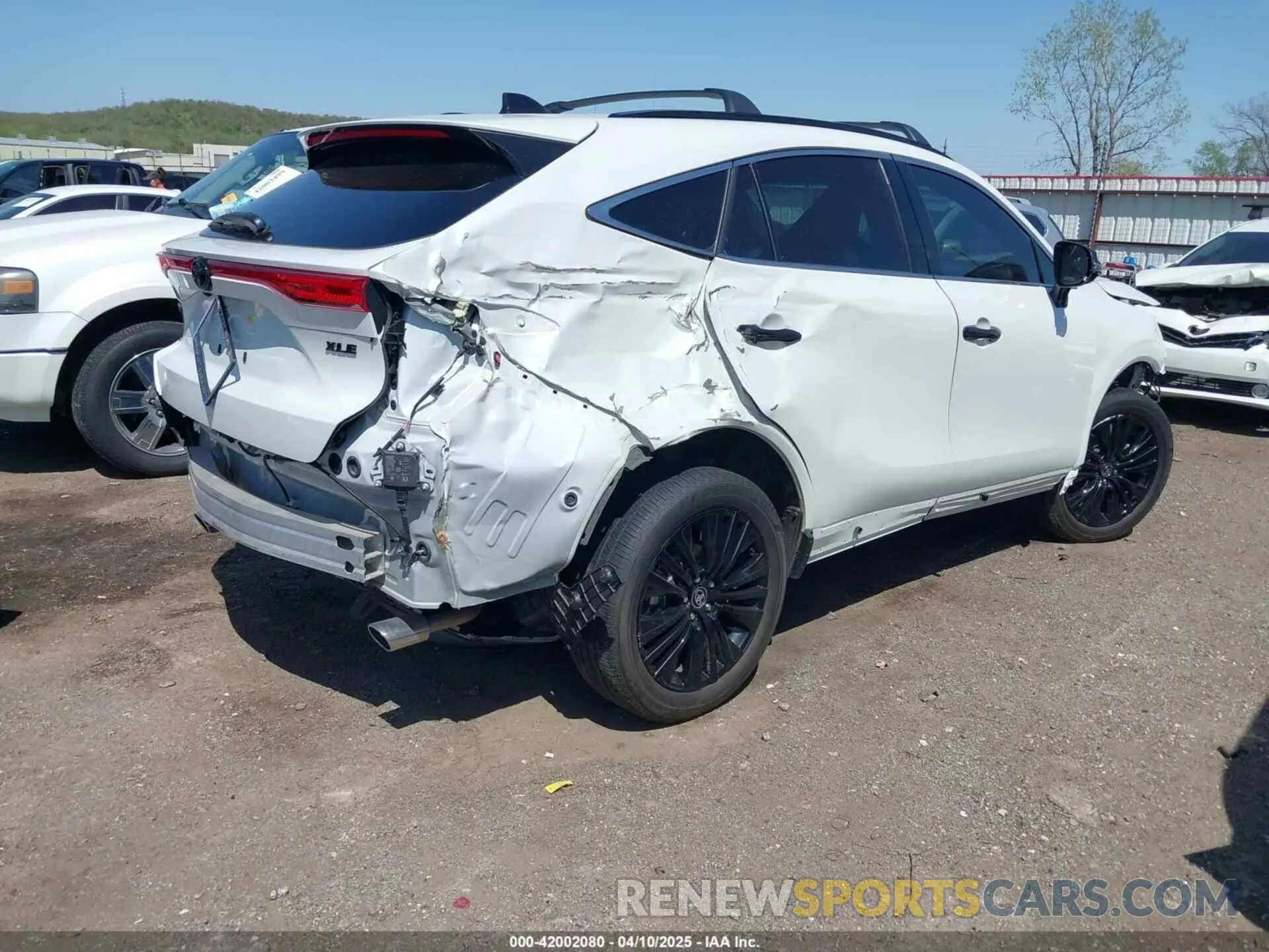 4 Photograph of a damaged car JTEAAAAH8RJ162053 TOYOTA VENZA 2024