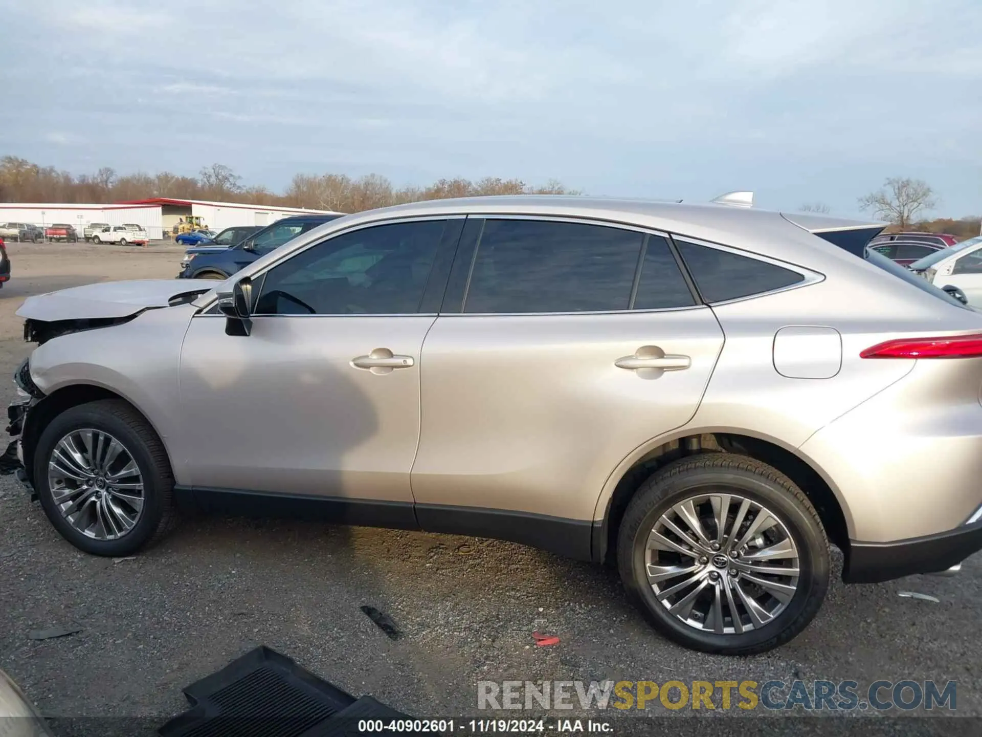 15 Photograph of a damaged car JTEAAAAH8RJ163607 TOYOTA VENZA 2024