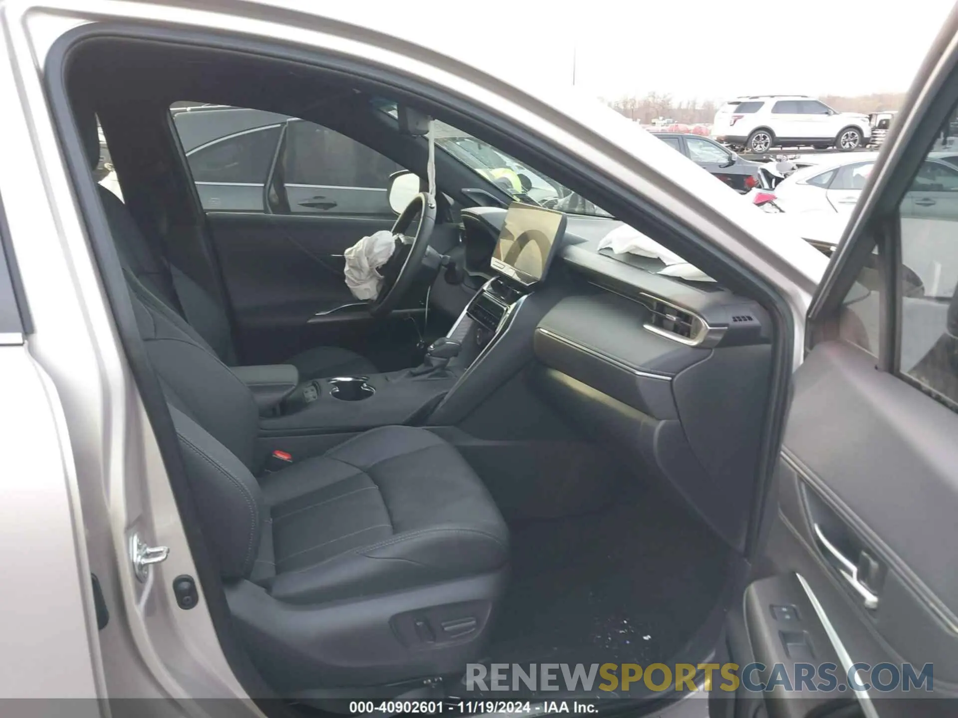 5 Photograph of a damaged car JTEAAAAH8RJ163607 TOYOTA VENZA 2024