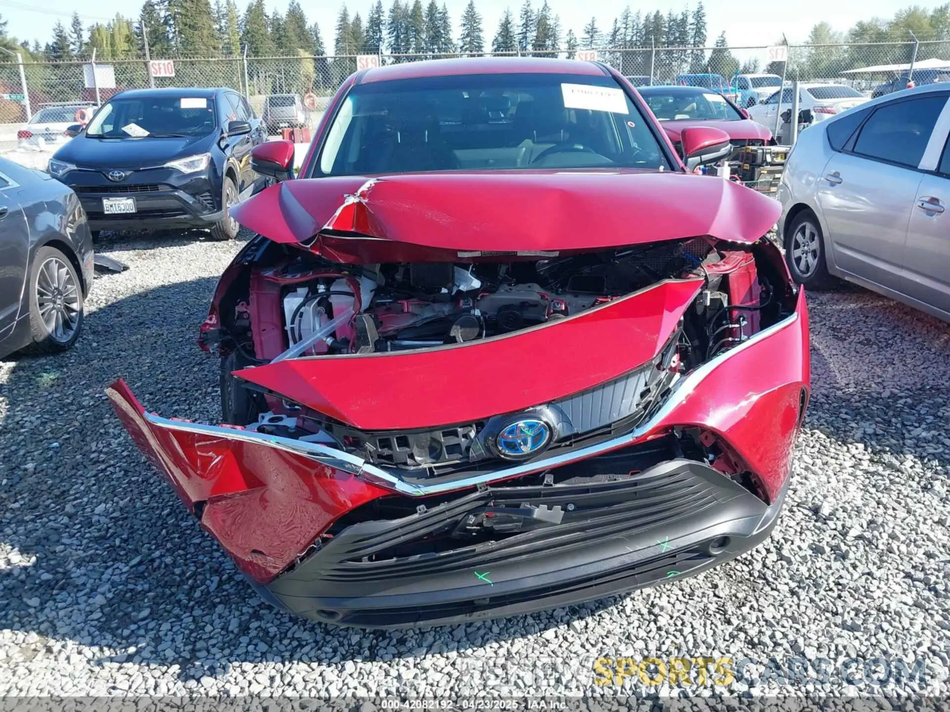 13 Photograph of a damaged car JTEAAAAH8RJ172579 TOYOTA VENZA 2024