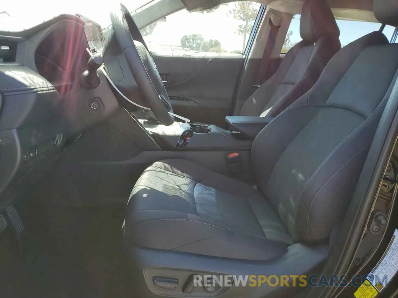 7 Photograph of a damaged car JTEAAAAH9RJ180416 TOYOTA VENZA 2024