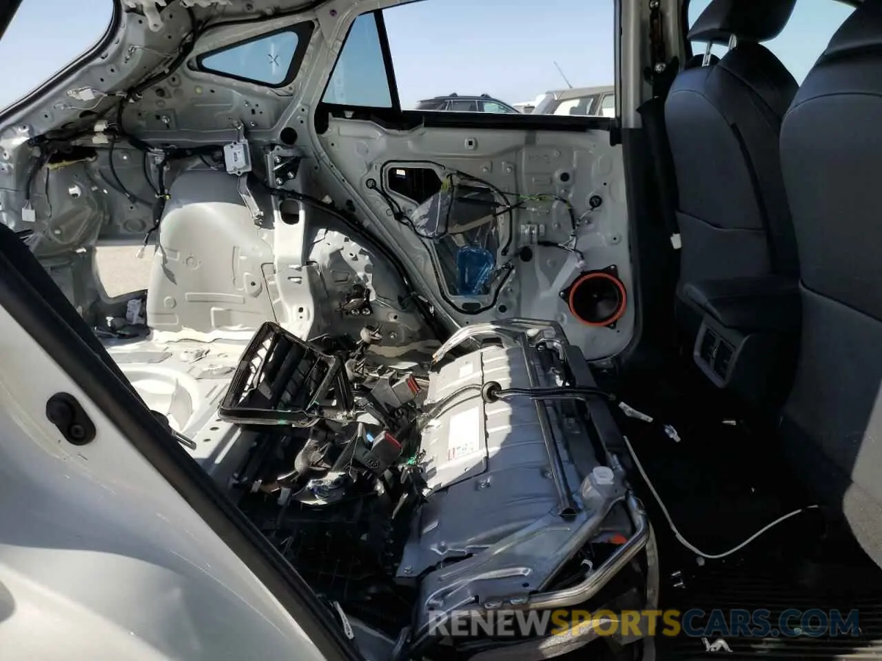 11 Photograph of a damaged car JTEAAAAH9RJ186457 TOYOTA VENZA 2024